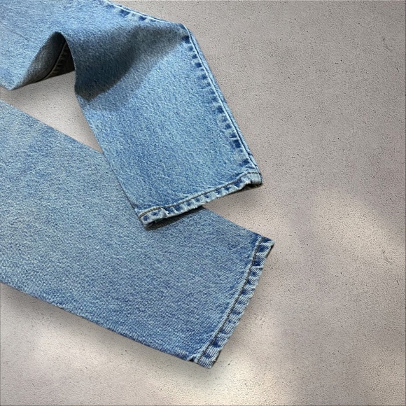 !! SOLD DO NOT BUY !! Levi’s 912 High Rise Ripped Thigh Straight Jeans - Picture 6 of 8